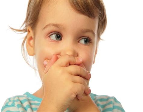 Estas interrupciones o bloqueos, llamadas disfluencias, consisten en: Tartamudez en niños