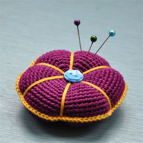 Makey Vicky Crocheted Pin Cushion
