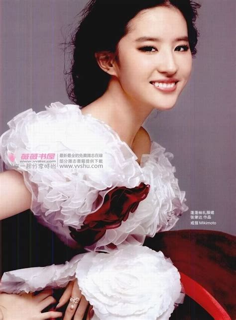 liu yifei age crystal liu yifei wuhan china wallpaper collection