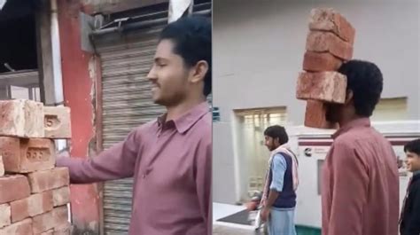 Video Extraordinary Pakistani Man Lifts 8 Bricks With His Teeth