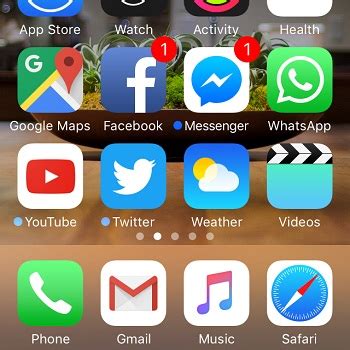 And i know how to get their handle: Blue Dot Next To App Icon Name On iPhone Home Screen | iPhoneTricks.org