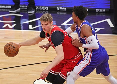 In the 2017 nba draft, he was taken by the minnesota timberwolves with the seventh overall pick before being included in a trade to the chicago bulls for jimmy butler. Lauri Markkanen Bullsin paras pistemies paluuottelussaan ...