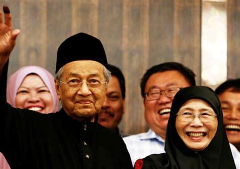 Darjah kebesaran ini terhad kepada 25 orang, tidak termasuk jumlah warganegara asing yang menerimanya sebagai anugerah kehormat. Tun Mahathir Mohamad Fakta Menarik Perdana Menteri ...