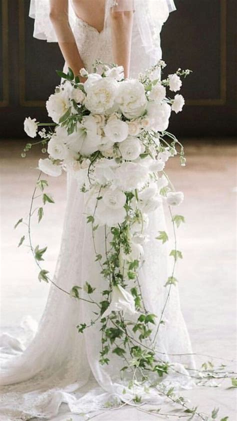 54 Cascade Wedding Bouquets For Charming Brides Page 21