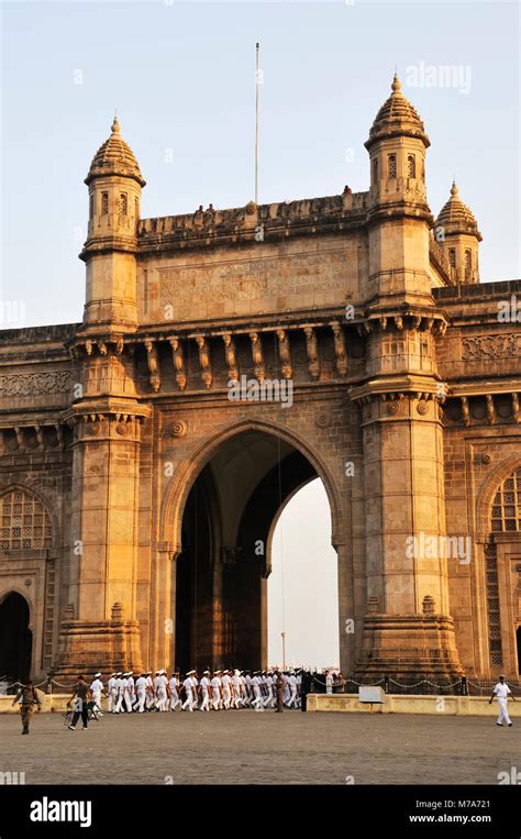 The Gate Of India Mumbai India Stock Photo Alamy