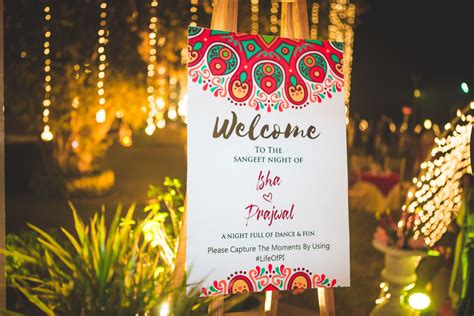 Wedding Decor Entrance Sign Board Ideas Wedabout