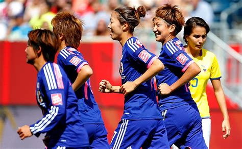 元 #サッカー日本代表 背番号10 #名波浩 の、忘れられない90分。 2016年、女子サッカー選手のTOP100が発表!日本人は4人名、最高位 ...