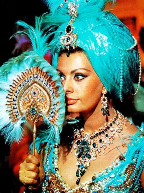 Sofia Loren Hollywood Glamour Classic Hollywood Hollywood Style Divas David Bailey She S A