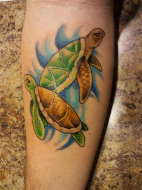 Ladies with light body color will love black ink, turtle tattoo design on their side waist to make them look gorgeous. Pin by Destyny Martin on Tattoos that I love | Turtle ...