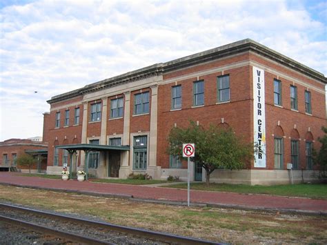 As it is just across the river from illinois, the metropolitan area to get to davenport, fly into quad city international airport, which is located in the neighboring city of moline. Davenport, Iowa train station | Construction was completed ...