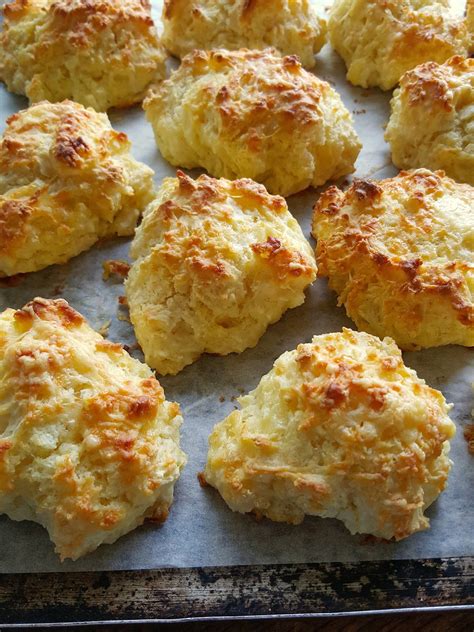lynne-s-cheese-scones-my-sister-in-law-lynne-makes-a