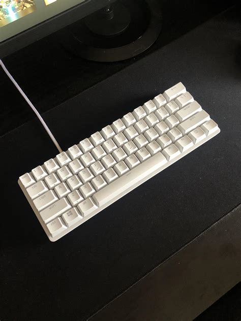 Can You Put Custom Key Caps Besides The Caps From Razer On The Razer