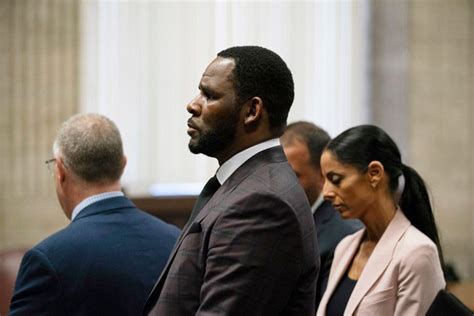 R Kelly Charged With Bribing Official To Marry Aaliyah