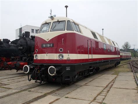 Maybe you would like to learn more about one of these? Baureihe 1 228 (DR V 180, DR 118) Fotos (9) - Bahnbilder.de
