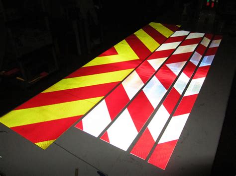 Reflective Pre Made Chevron Panel Types And Sizes Reflective Tape