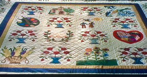 And that's pretty much what rescues how to make an american quilt—theatrical indulgence by a cast of stahs. How to Make an American Quilt: Love in a Circle | Plain ...