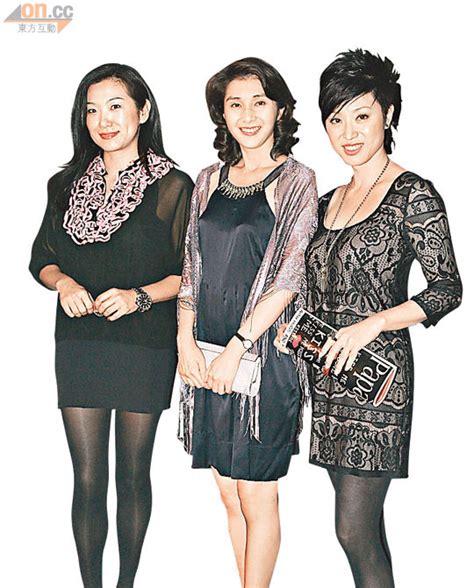 주기적으로 영상 올라오니 많이들 팔로 해주세요. 陳法蓉當街被男粉絲圍 - 東方日報
