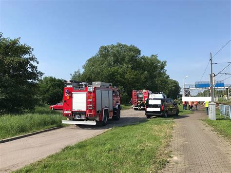 Katowice śmiertelny wypadek tramwaj potrącił kobietę. Śmiertelny wypadek w Katowicach. W Piotrowicach Pendolino ...