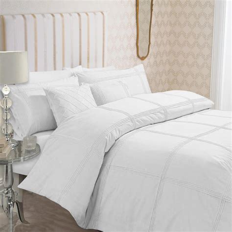 8 Pcs Dyed Pleated White Bed Sheet Set With Quilt Pillow And Cushions Covers Hutch Pk Online