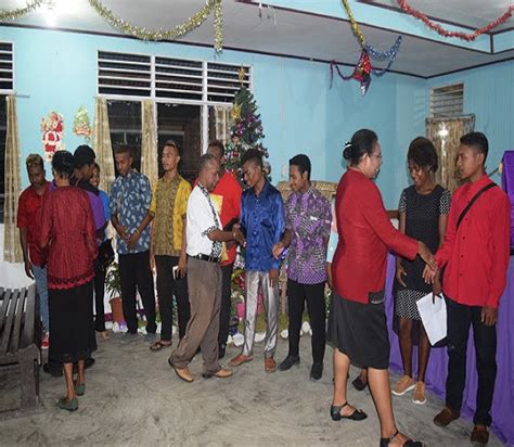 Hari ini kita merayakan keselamatan kita. Liturgi Ibadah Natal Anak Sekolah Minggu Gki Di Papua ...