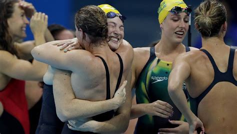 Cate's younger sister bronte was fifth. Rio Olympics 2016: Australia's women win gold in world ...