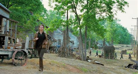 Con ray stevenson, david oakes, aura garrido, winslow iwaki, john benfield, ben temple. Henry River Village Ghost Town, Hunger Games Film Location