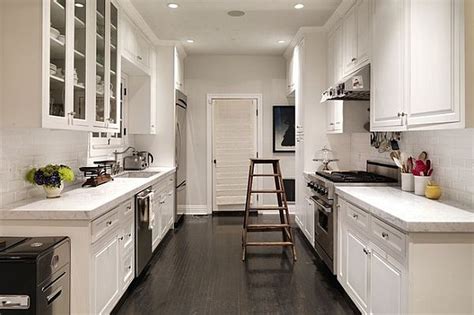 Particular layout develops a larger view or an efficient kitchen. Impressive White And Black Kitchens Color Scheme Using ...