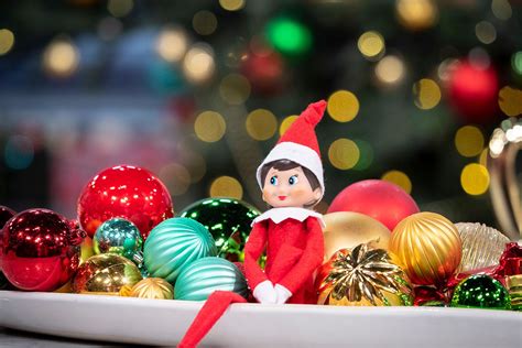 Judge Jokingly Issues Order To Ban Elf On The Shelf Santa Responds