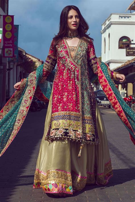 Pakistani Mehndi Gharara In Pink Color Y2084 Beautiful Pakistani Dresses Pakistani Bridal