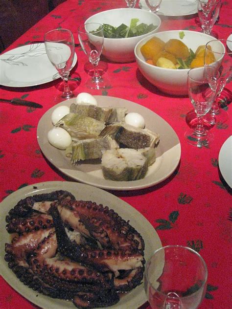 'twas the night before christmas… spend it with your nearest and dearest, and not in the kitchen away from the fun. The Bacalhau Chronicles: My Portuguese Christmas Eve