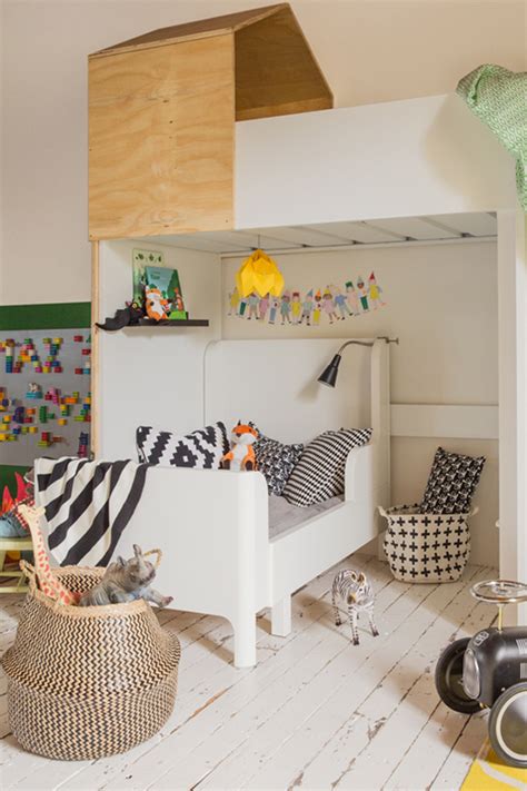 When the space in a compact bedroom is properly utilized, it can provide immense comfort and satisfaction. Ikea's Inspiration: Amazing Shared Room - Petit & Small