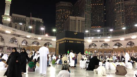 Sitting In Front Of Holy Kaaba At Night ♥ ᴴᴰ Beautiful View Of Masjid