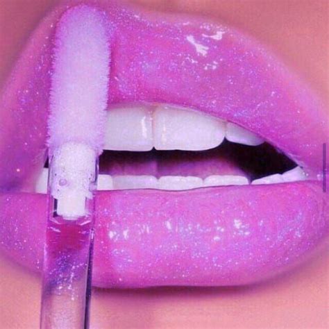 Pin By Sequlotta On M A K E U P Lip Wallpaper Pink Lip Aesthetic
