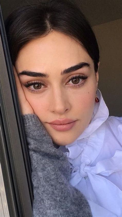 Pin By Fan Dünyası On Esra BİlgİÇ ‿ Turkish Women Beautiful Global Beauty Esra Bilgic