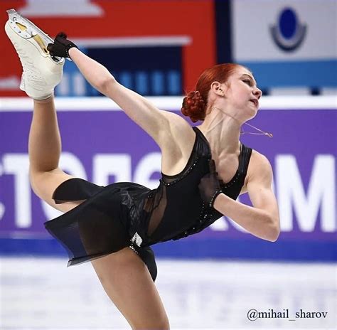 What The Why Does This Olympic Skater Wear Her Tights Over Her Boots