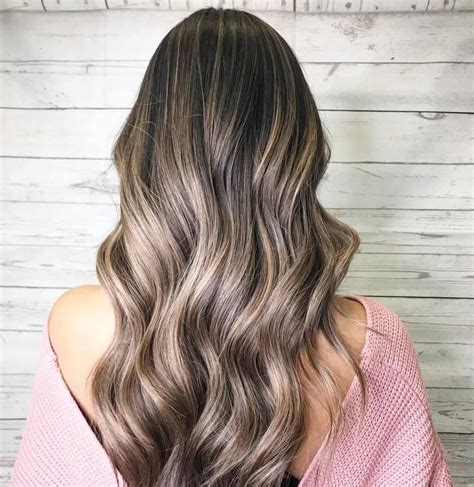 Ash blonde hair is a shade of blonde that has darker roots and a hint of gray, creating an ashy blonde tone. 34 Ash Blonde Hair Color Examples You Must See - BelleTag