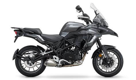 Benelli Trk Price Specs Review Pics And Mileage In India