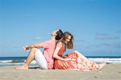 Casal Ideias Para Fotos Na Praia Poses Descontraídas Garantem ótimos