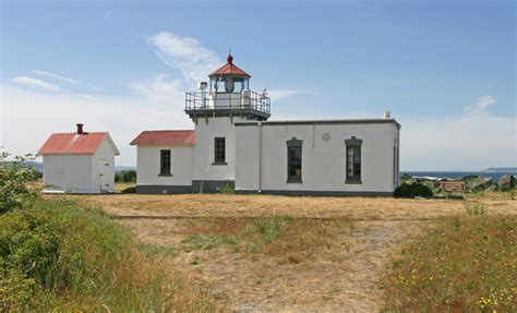 Looking over the straits of juan de fuca. Point No Point Lighthouse, Washington at Lighthousefriends.com