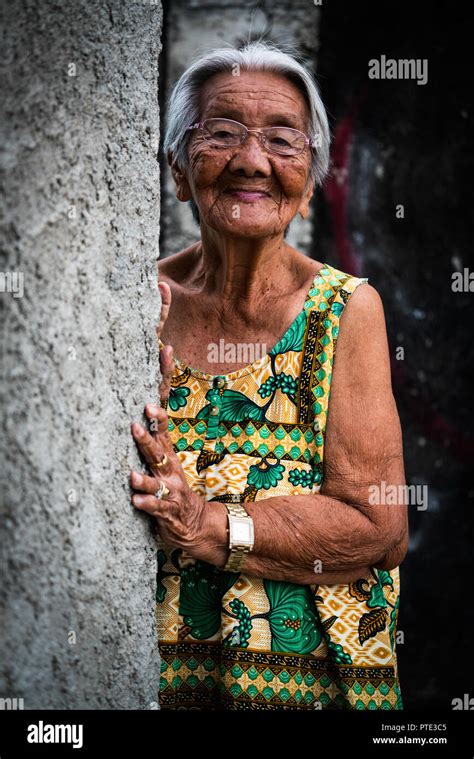 Shy Woman Hi Res Stock Photography And Images Alamy