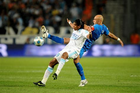 L' olympique de marseille (om) est un club de football français fondé en 1899 par rené dufaure de. Marseille Foot : ensemble de foot Olympique de Marseille ...