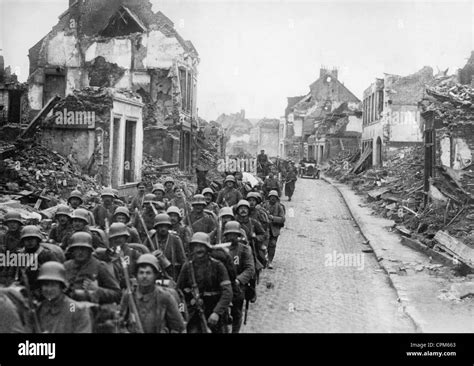 German Soldiers During The Battle Of The Somme 1916 Stock Photo