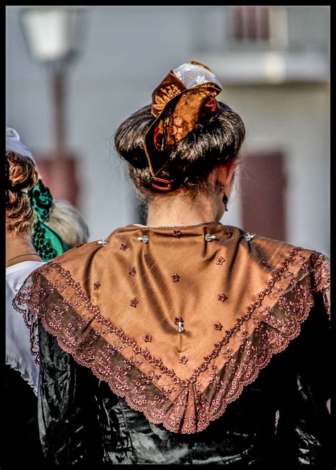 arlésienne | Costume traditionnel, Arlésienne, Costume