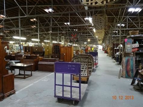 The antique tobacco barn served as an antique marketplace and seasonal tobacco auction house for decades, but today it's solely devoted to antiques. antique tobacco barn (Asheville) - All You Need to Know ...