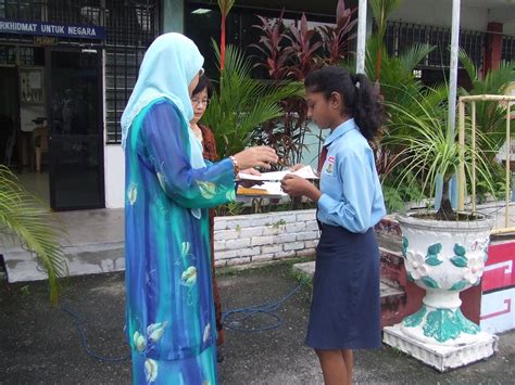 Peran kepala sekolah dalam pengawasan adalah mengadakan penilaian untuk mengetahui sejauh mana program dilaksanakan. SEKOLAH KEBANGSAAN KAMPUNG BARU: Penyampaian Sijil ...