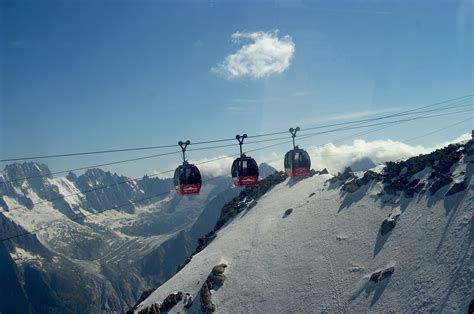 The cheapest way to get from chamonix to bastia costs only 91€, and the quickest way takes just 5½ hours. Téléphérique de l'Aiguille du Midi - Savoie Mont Blanc ...