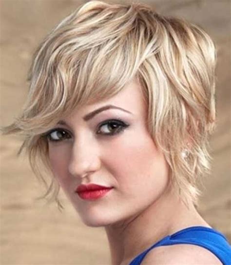 10 Short Wavy Hairstyles For Round Faces Short