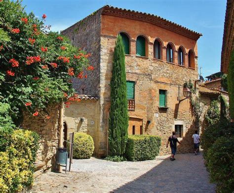 Es fantástico para disfrutar de un ambiente relajado en la naturaleza. Qué ver en PERATALLADA, pueblo bonito en Costa Brava ...