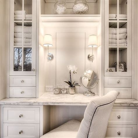 Typically, bathrooms with dressing tables are big bathrooms with custom made cabinetry. Dressing tables, Vanities and So in love on Pinterest