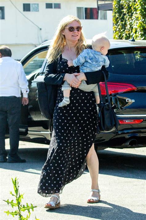 Kirsten Dunst Was Seen Out With Her Son Ennis In Studio City 05302019